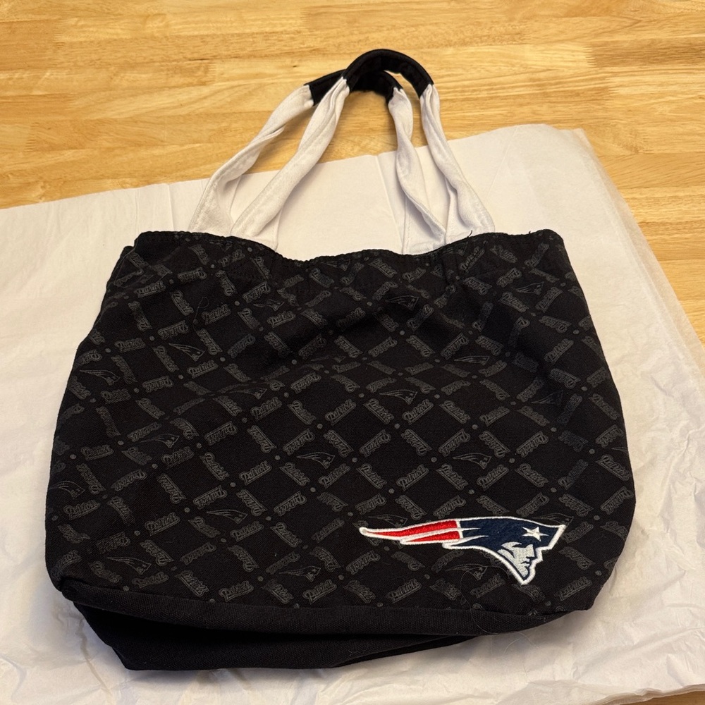 Patriots NFL Black Tote Bag with Team Logo fabric clean excellent